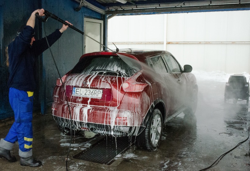 mycie auta w zimie