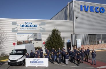IVECO świętuje wyprodukowanie 1 600 000. egzemplarza Daily w historycznej fabryce w Suzzarze