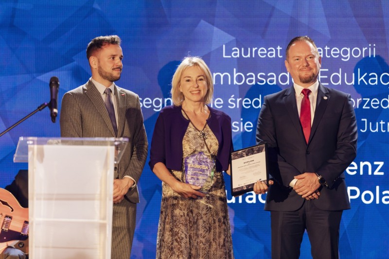 Nagroda Główna i wyróżnienie branżowe dla fabryki Mercedesa w Jaworze w konkursie „Pracodawca Jutra 2021”